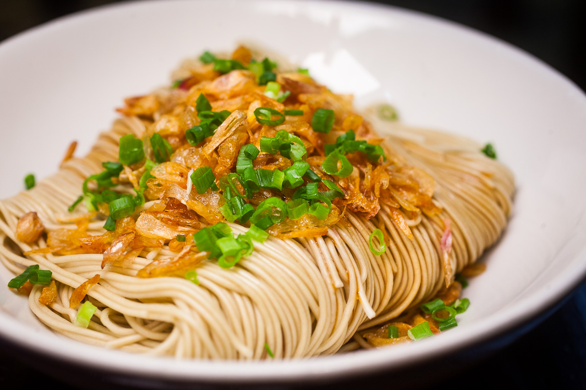 Offally Good: Goose Noodles and Fat Dumplings at Yi Ji E Guan (Closed)