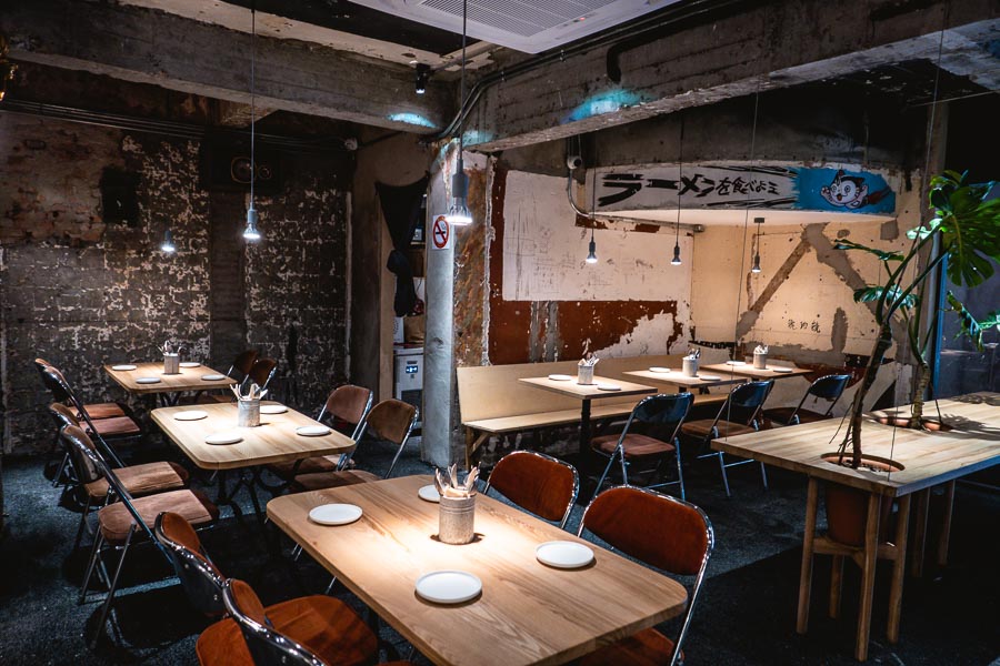 Pass Residence for Antipasti, Pizza, and Natural Wine