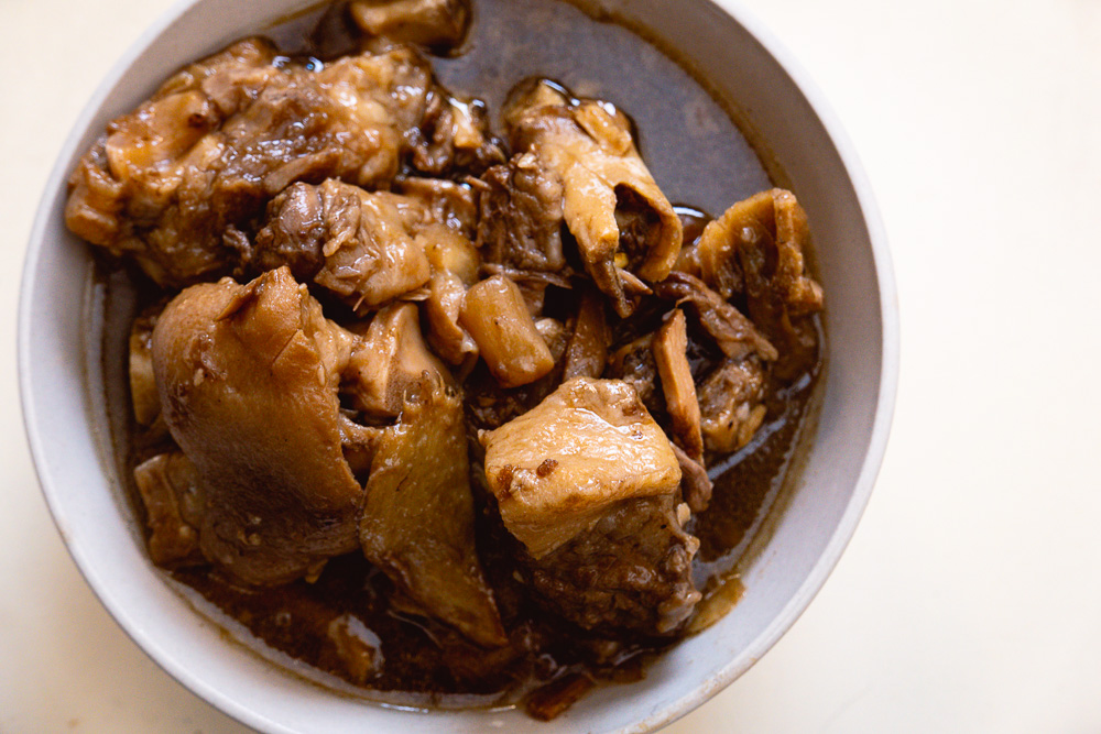Recipe: Vinegar Pork Trotters