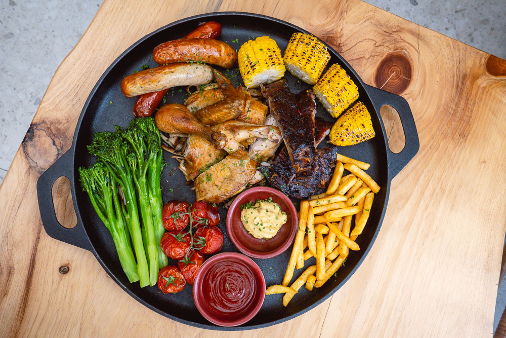 Sunday BBQ Brunch at Chameleon (Closed)