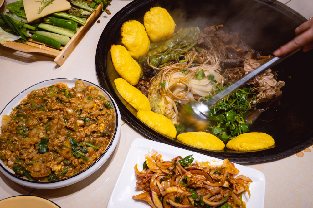 Chinese Food in Shanghai: Dongbei Iron Pot Stew at Yao Ji 姚稷大铁锅