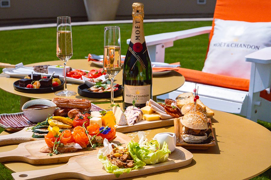 Four Hours of Free-Flow Champagne at Terrace 8
