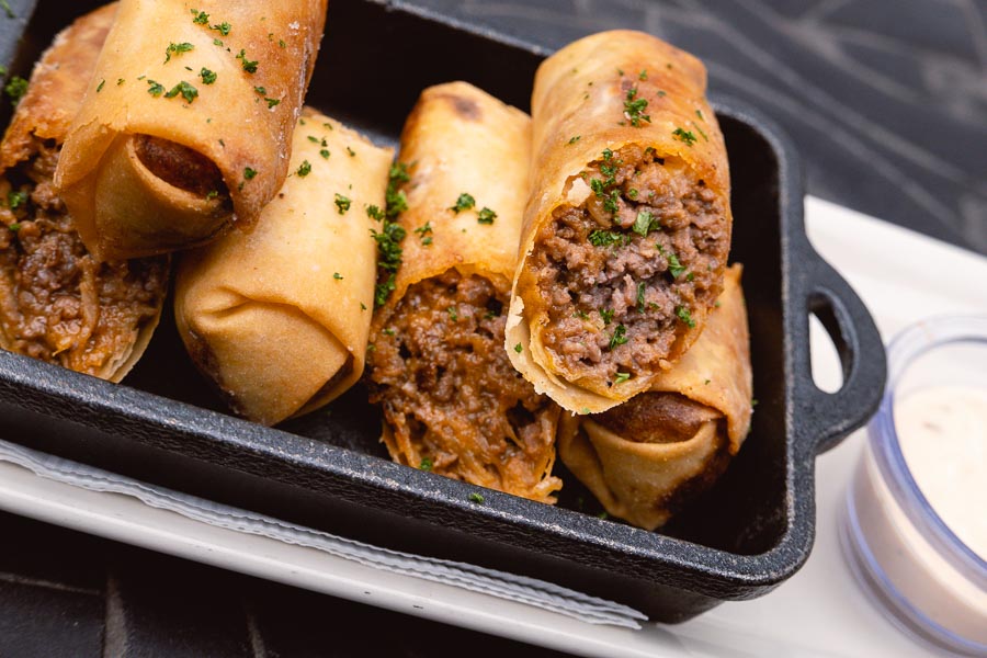 Cheeseburger spring rolls at The Cheesecake Factory, Shanghai, HKRI Taikoo Hui. Photo by Rachel Gouk @ Nomfluence.