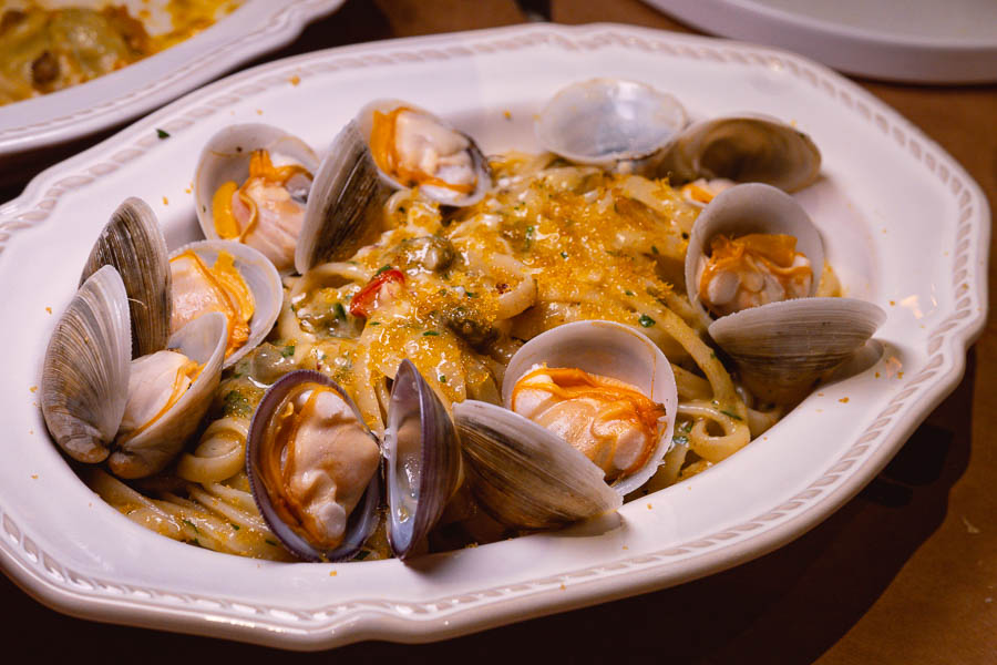 Linguine alle vongole. Italo Trattoria is a casual Italian restaurant in Jing'an, Shanghai. Photo by Rachel Gouk @ Nomfluence.