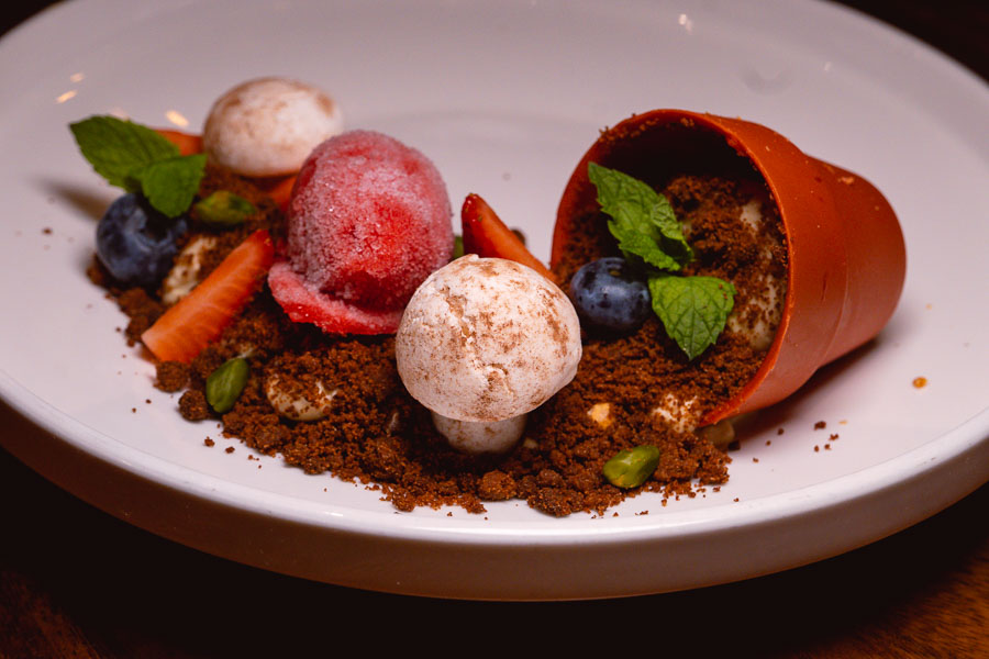 Dessert at Azul Italiano, an Italian restaurant in Hongkou, Shanghai. Photo by Rachel Gouk @ Nomfluence.