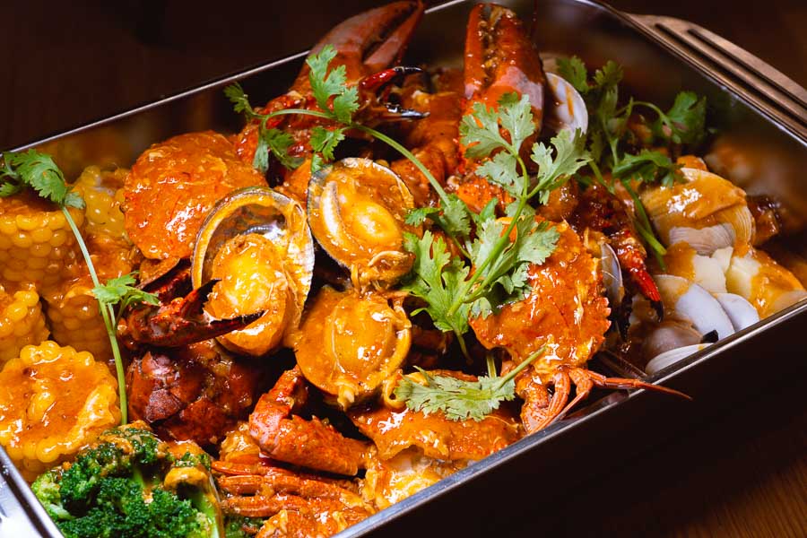 Weekend Seafood Dinner Buffet at Portman's Restaurant