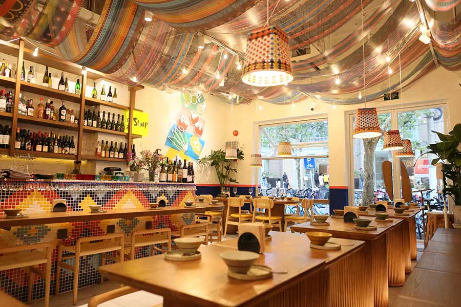 Casual Yunnan Restaurant Slurp & Sip For Noodles and More