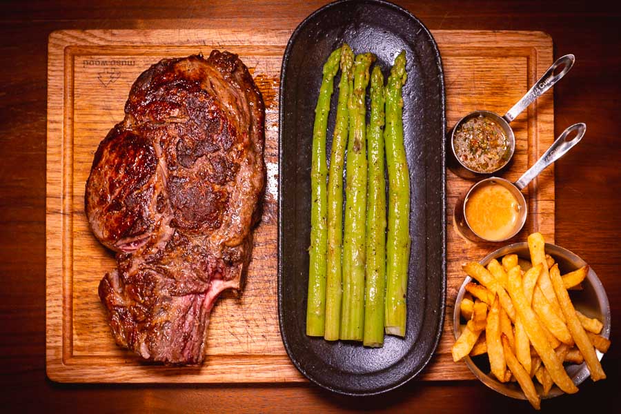 MUST Grill for Steaks, French Classics & Burgers
