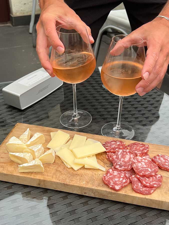 Chateau Favori rose wine. Photo by Rachel Gouk @ Nomfluence.