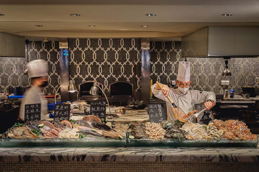 Seafood Market Dinner Buffet at The Waldorf Astoria Shanghai