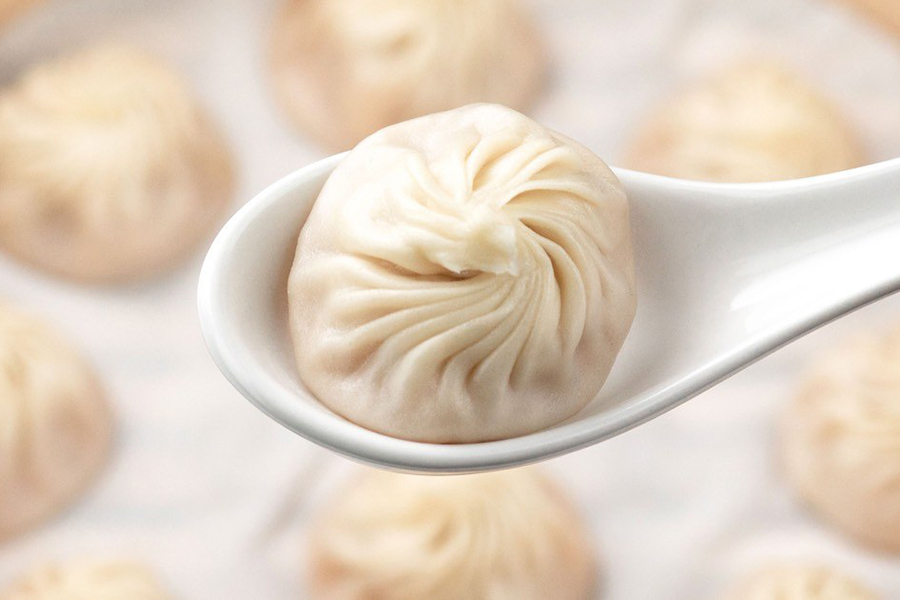 Eat the best xiao long bao in Shanghai at these restaurants. Din Tai Fung. Photo by Rachel Gouk @ Nomfluence