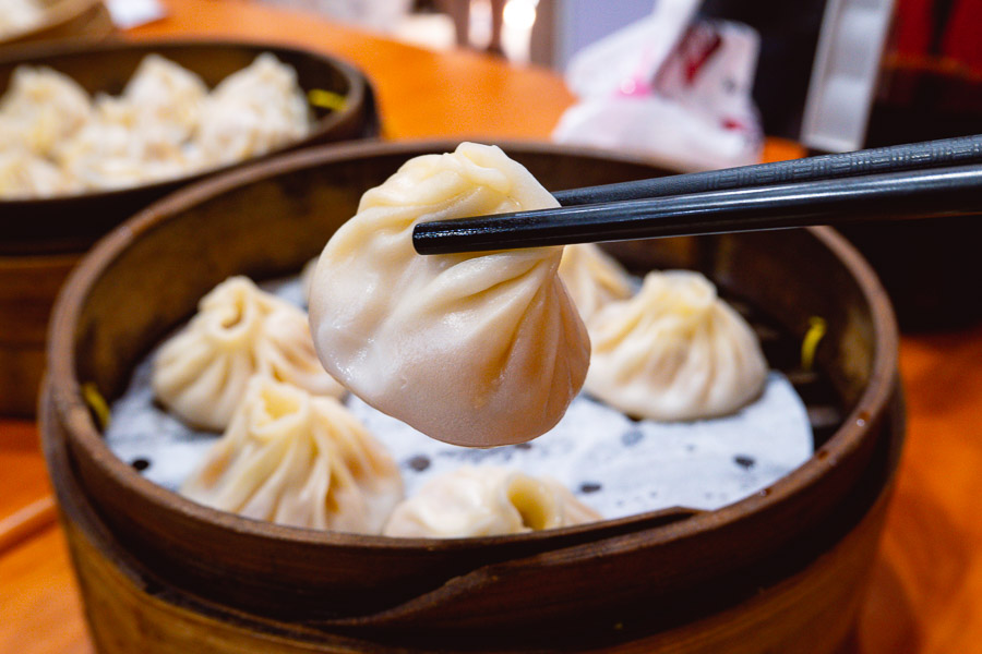 Eat the best xiao long bao in Shanghai at these restaurants. Photo by Rachel Gouk @ Nomfluence