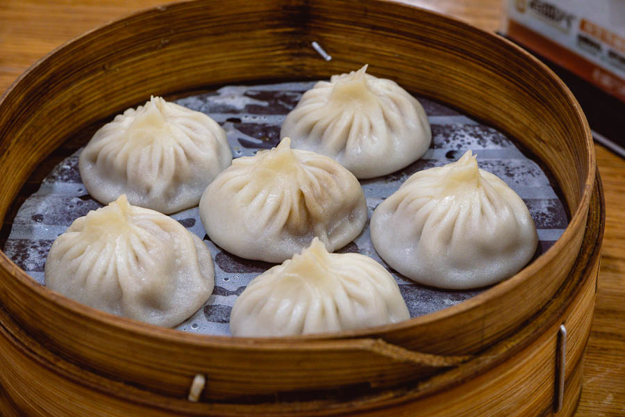 Eat the best xiao long bao in Shanghai at these restaurants. Lao Sheng Chang and Lao Sheng Xing. Photo by Rachel Gouk @ Nomfluence