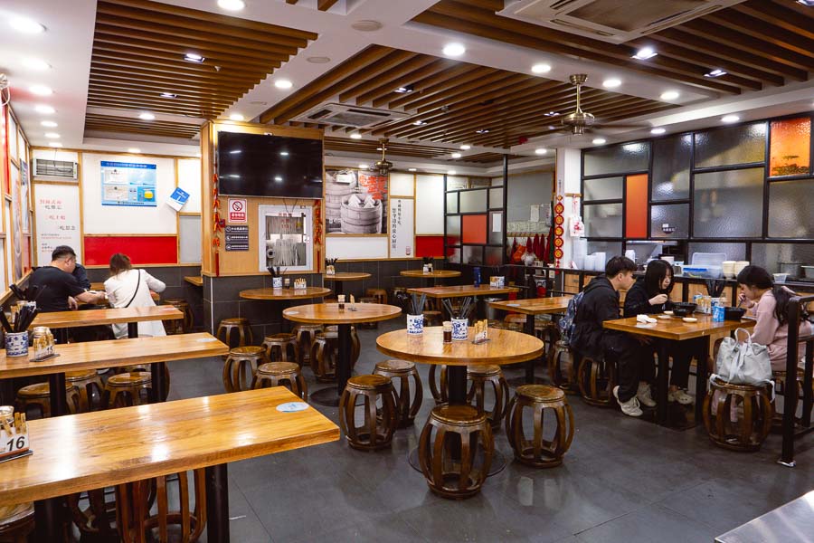 Eat the best xiao long bao in Shanghai at these restaurants. Lao Sheng Chang and Lao Sheng Xing. Photo by Rachel Gouk @ Nomfluence