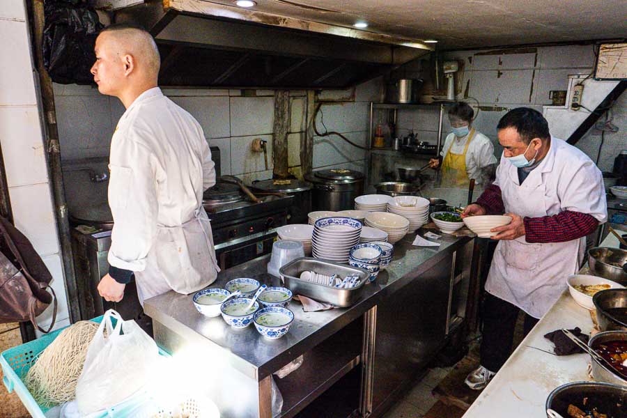 San Lin Tang 三林塘, a 40-year-old noodle and dumpling shop in Shanghai, Huangpu. Photo by Rachel Gouk @ Nomfluence.
