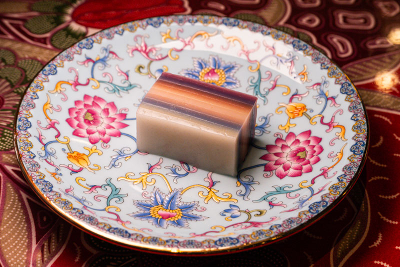 Nectar is a dessert shop in Shanghai specializing nyonya kuih, desserts from the Peranakan culture.