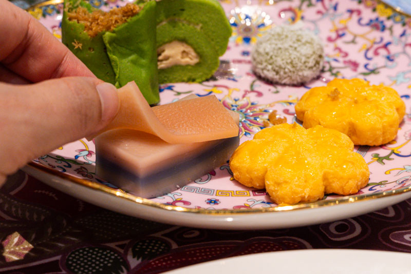 Nectar is a dessert shop in Shanghai specializing nyonya kuih, desserts from the Peranakan culture.