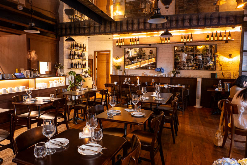 La Pomme De Terre: Brunch by Day, Bistro by Night