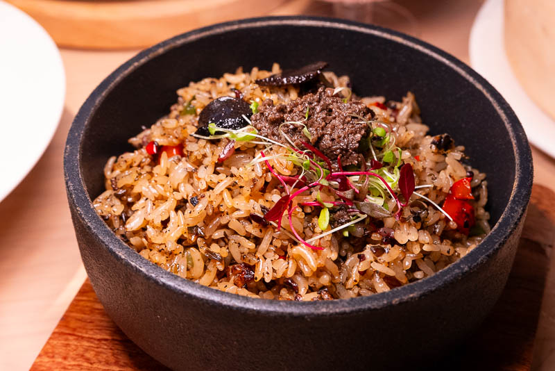 Qingchun Perma 庆春朴门 is a vegetarian restaurant in Shanghai with multiple locations in China.