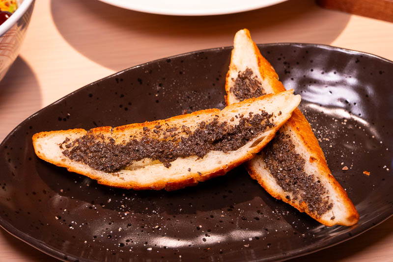 Vegetarian in Shanghai: Qingchun Perma restaurant in Xintiandi