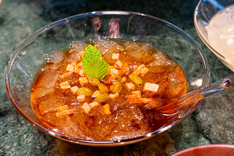 TAN Sichuan Cuisine is a Sichuan restaurant in Yu Gardens, Shanghai