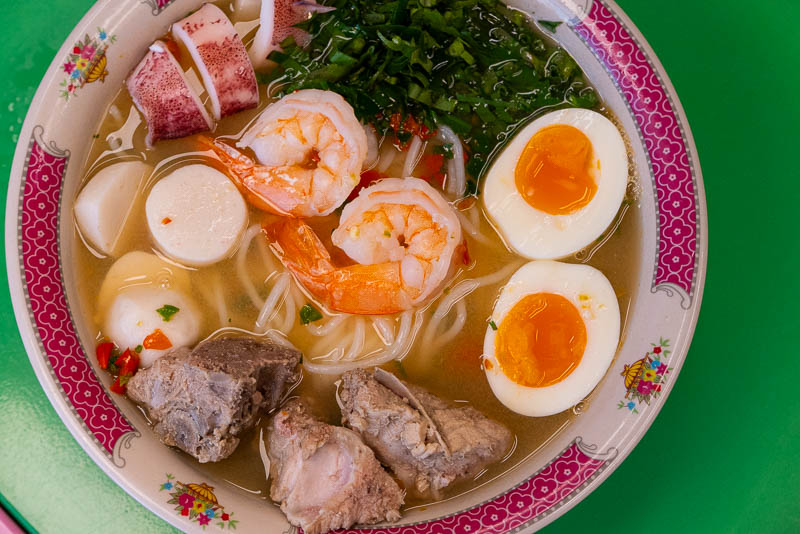 Lai Lai Lai Brings Thai Street Vibes to Shanghai