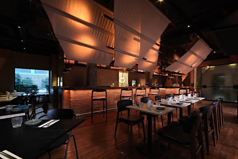 Madame Ching is a contemporary Asian restaurant and bar in Jing'an, Shanghai
