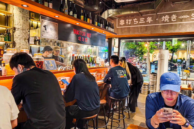 Sake Ichi is a popular Japanese yakitori and izayaka in Shanghai